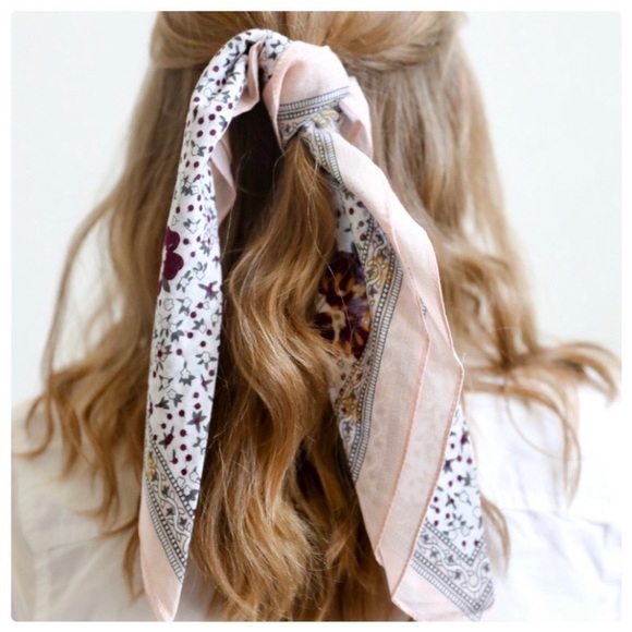 Orchid Flores Bandana - Picture 2 of 8